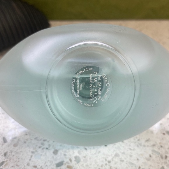 2.5 oz Kenzie World. - Picture 3 of 3